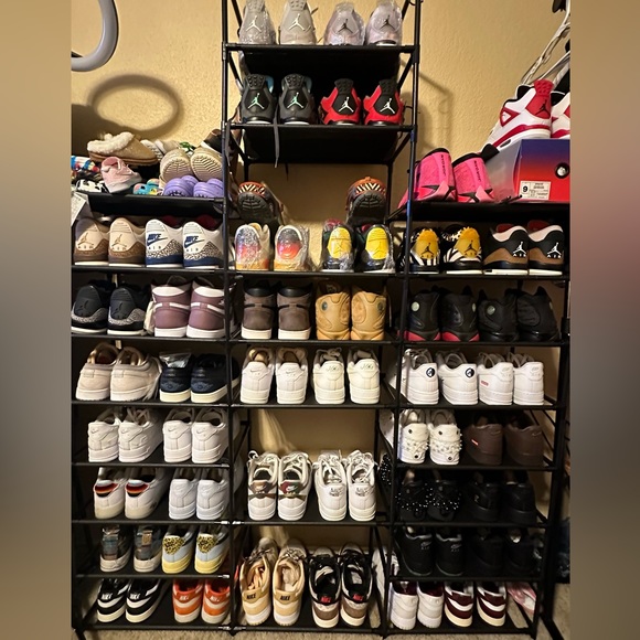 Meet your Posher, Denzel - Picture 2 of 4